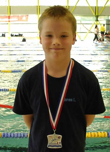 Jonas Leifeld war beim Warendorfer Pokalschwimmen der erfolgreichste Ahlener Starter